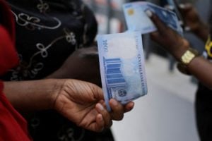Nigerias Atiku joins calls to extend deadline on old banknotes